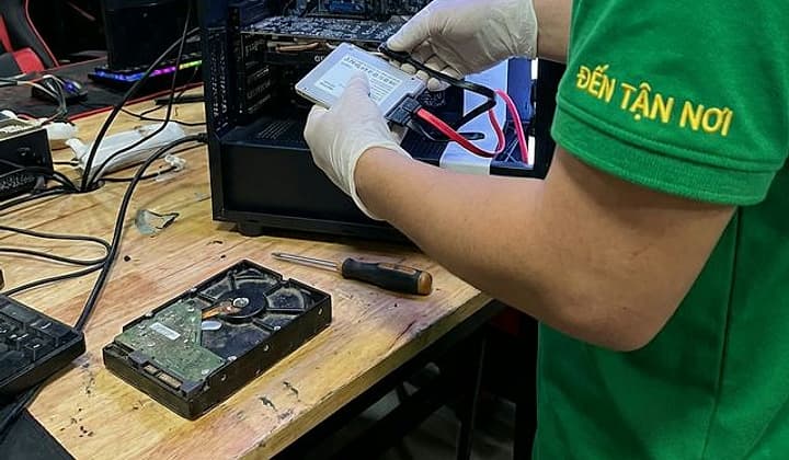 Laptop bị nóng và tự sập nguồn khi đang làm việc: Khi nào cần vệ sinh tra keo tản nhiệt?